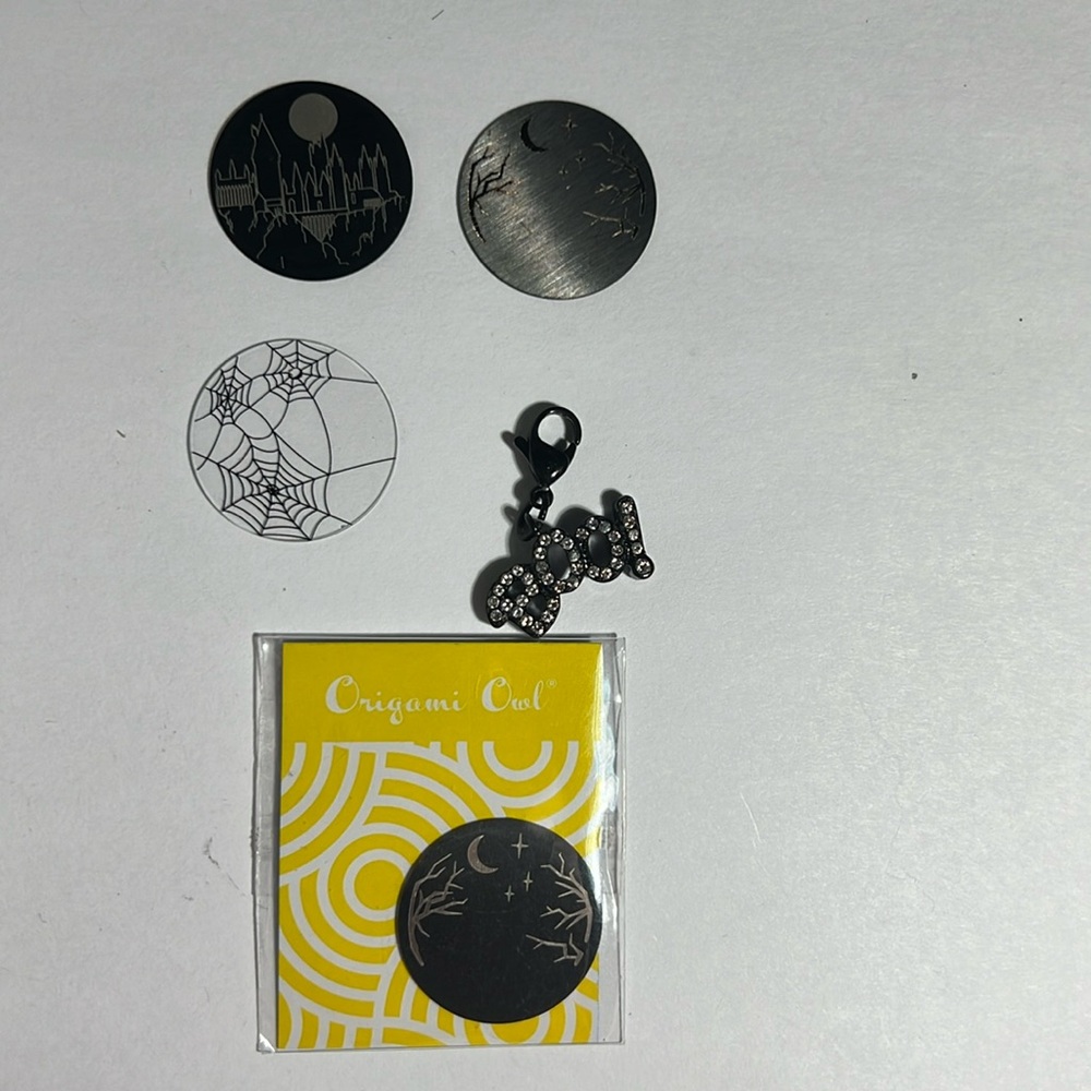 Origami Owl Halloween Plates and Dangle